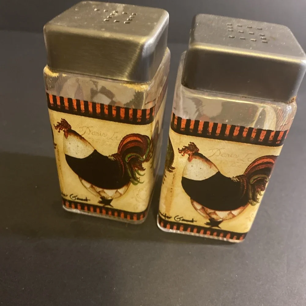 Vintage Jennifer Grant Rooster Salt Pepper Shakers Glass w/ Silver Metal Lids 4